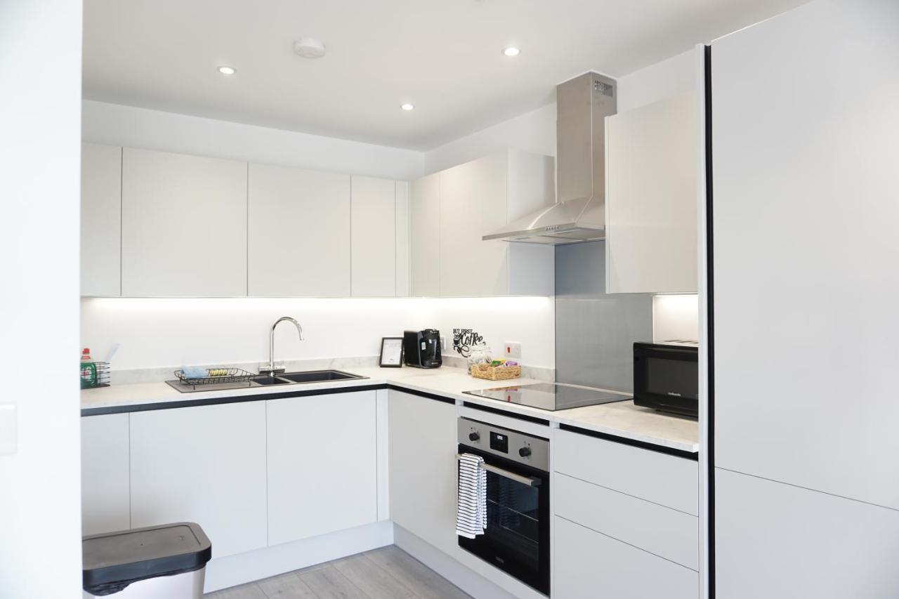 Modern City Apartment Hemel Hempstead Exteriör bild